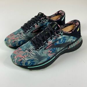 Brooks Adrenaline GTS 22 tropical yucca flamingo running shoes Womens 8